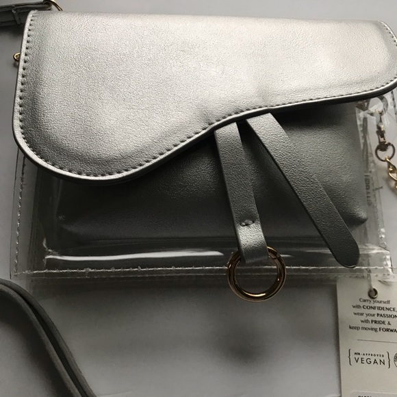 Urban Expression Clear and Silver Crossbody Bag - Picture 12 of 15